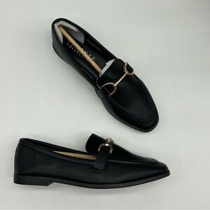 JOURNEE COLLECTION Women's Mizza Slip-On Loafers in black size 6 Wide Width